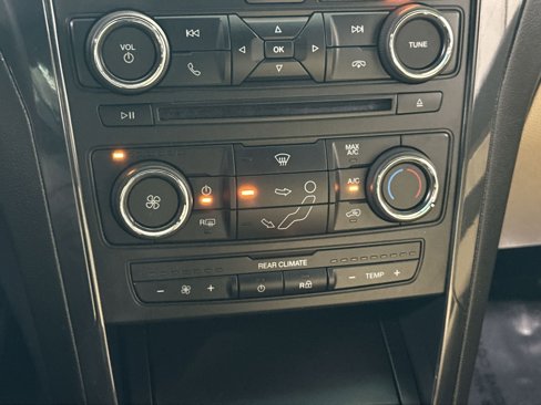 Used 2016 Ford Explorer FWD image 24