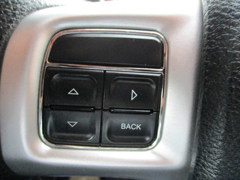 Used 2013 Dodge Durango SXT image 31