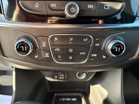 Used 2023 Chevrolet Traverse RS image 28