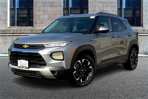 Used 2023 Chevrolet TrailBlazer LT image 2