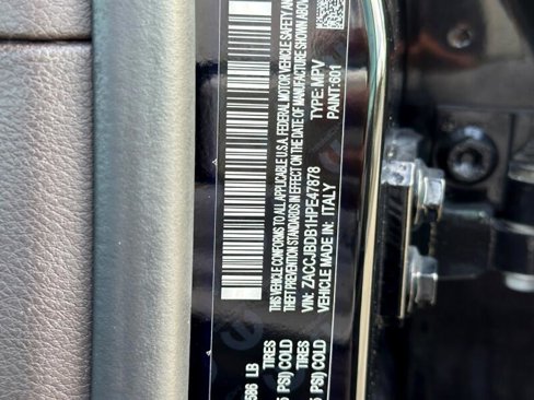 Used 2017 Jeep Renegade Limited image 36