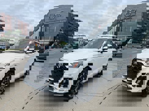 Certified 2022 Audi Q5 2.0T Premium Plus w/ Premium Plus Package image 1