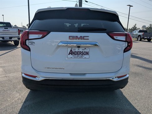 Used 2023 GMC Terrain SLT image 5
