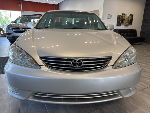 Used 2005 Toyota Camry LE image 2