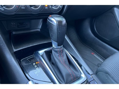 Used 2015 MAZDA MAZDA3 i Touring image 21