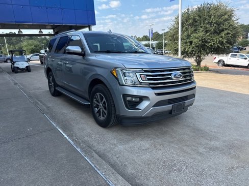 Used 2020 Ford Expedition XLT w/ Equipment Group 202A image 2