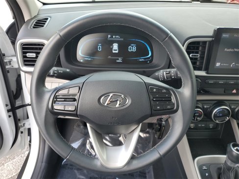 Certified 2023 Hyundai Venue SEL image 16