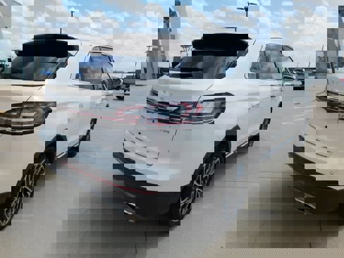 Used 2019 Lincoln Nautilus Reserve image 6