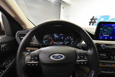 Used 2020 Ford Escape SEL image 24