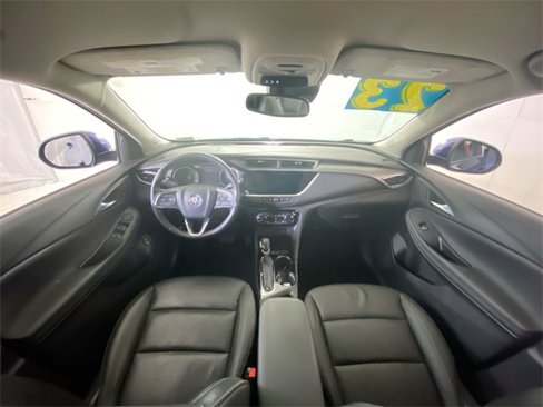 Used 2023 Buick Encore GX Essence image 10