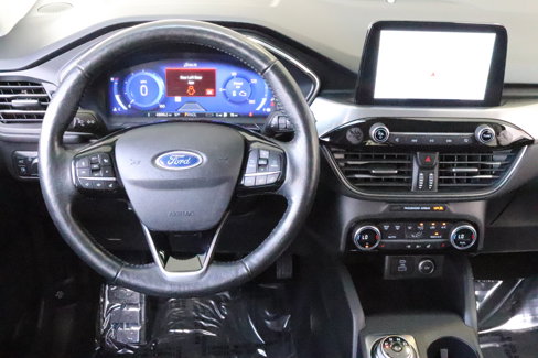 Used 2021 Ford Escape Titanium image 17