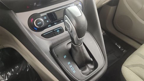 Used 2016 Ford Transit Connect XLT image 24
