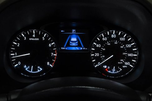 Used 2016 Nissan Pathfinder Platinum w/ Family Entertainment Package image 19