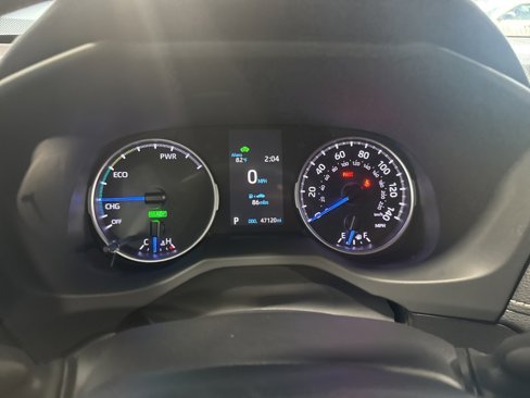 Used 2019 Toyota RAV4 LE image 41