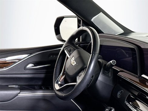 Used 2022 Cadillac Escalade Premium Luxury w/ Performance Package image 34