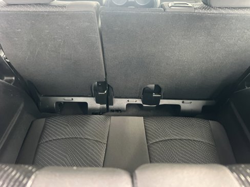 Used 2018 Dodge Journey SE w/ Blacktop Package image 19