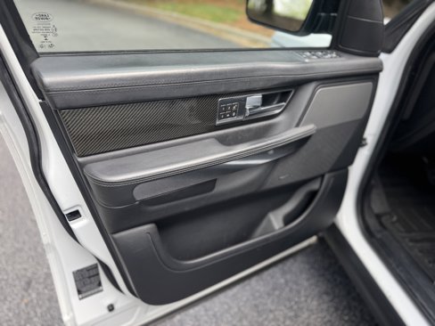 Used 2013 Land Rover Range Rover Sport Supercharged image 16