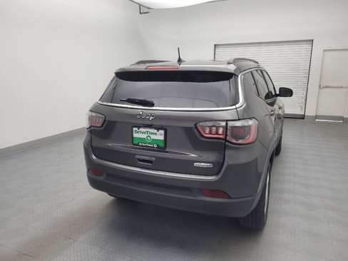 Used 2018 Jeep Compass Latitude w/ Popular Equipment Group image 7