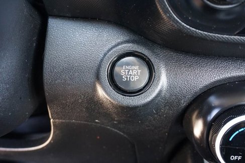 Used 2022 Hyundai Venue Limited image 23