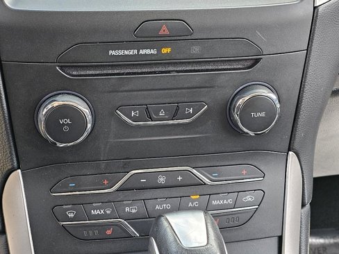 Used 2018 Ford Edge SEL w/ Equipment Group 201A image 22