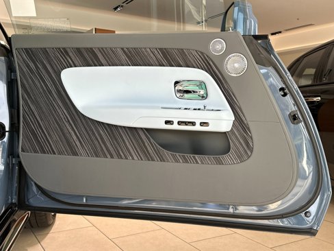 Used 2024 Rolls-Royce Spectre w/ Spectre Launch Package image 29