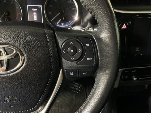 Used 2017 Toyota Corolla L image 25
