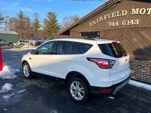Used 2018 Ford Escape SE image 2