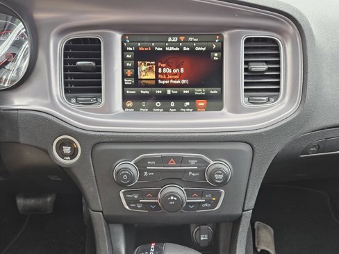 Used 2023 Dodge Charger SXT image 8