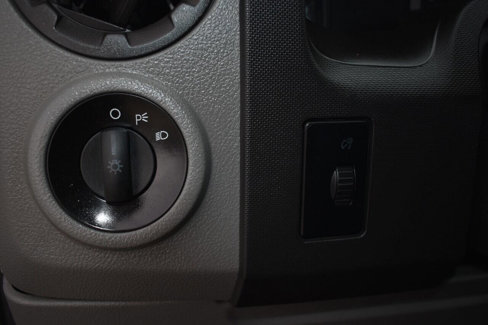 Used 2014 Ford E-150 and Econoline 150 image 24