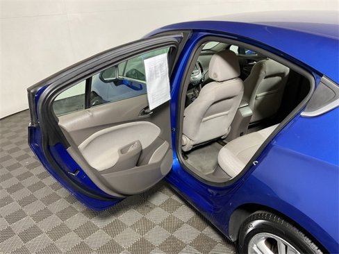 Used 2017 Chevrolet Cruze LT image 27
