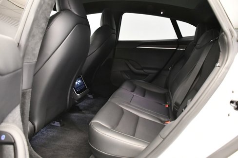Used 2022 Tesla Model S image 38