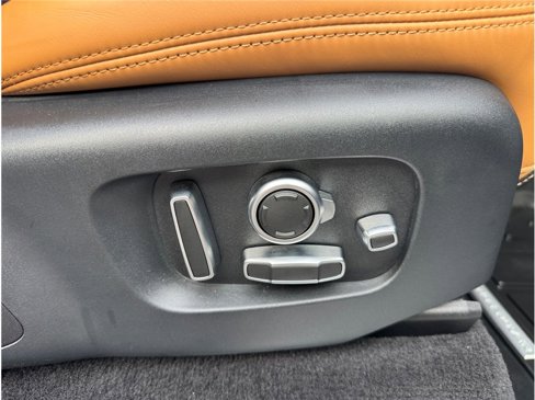 Used 2019 Land Rover Range Rover Sport HSE Dynamic image 32
