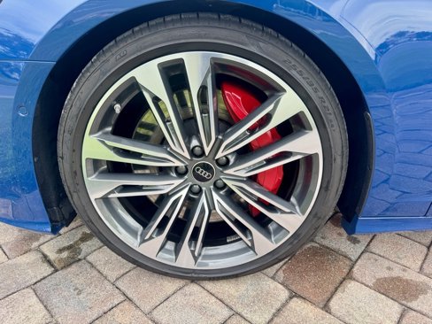 Used 2025 Audi S6 Prestige w/ Prestige Package image 10
