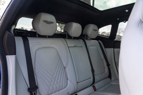 Used 2021 Aston Martin DBX image 24