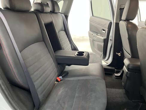 Used 2024 Mitsubishi Outlander Sport SE image 17