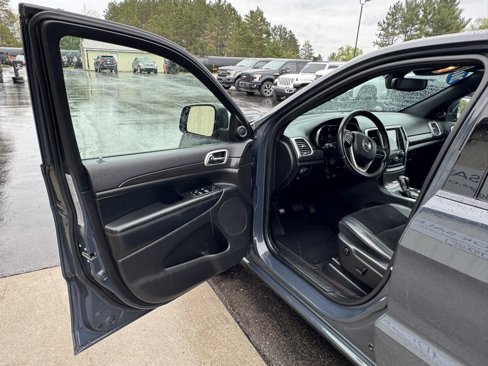 Used 2018 Jeep Grand Cherokee Altitude image 9