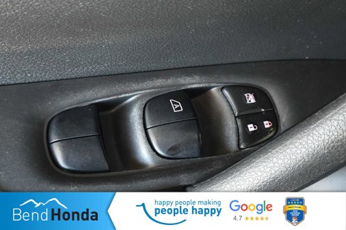 Used 2017 Nissan Rogue SV image 15