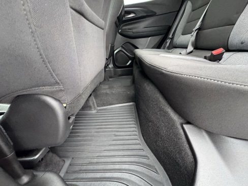 Used 2023 Chevrolet TrailBlazer LT image 38