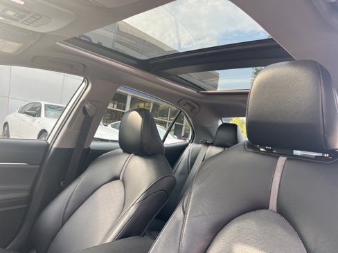 Used 2019 Toyota Camry XSE image 38