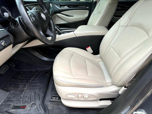 Used 2020 Buick Enclave Essence image 28