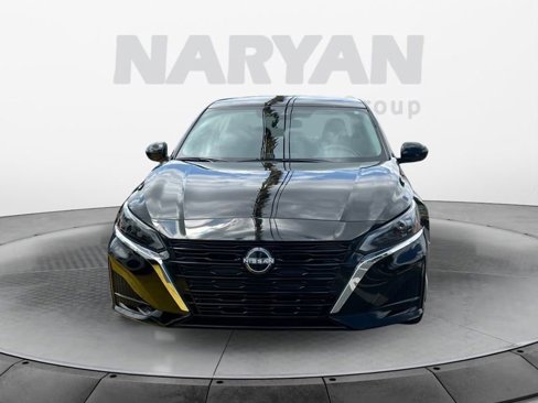 Used 2023 Nissan Altima 2.5 SV image 3