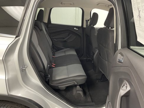 Used 2018 Ford Escape SE image 14