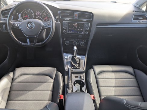 Used 2017 Volkswagen Golf SEL image 17