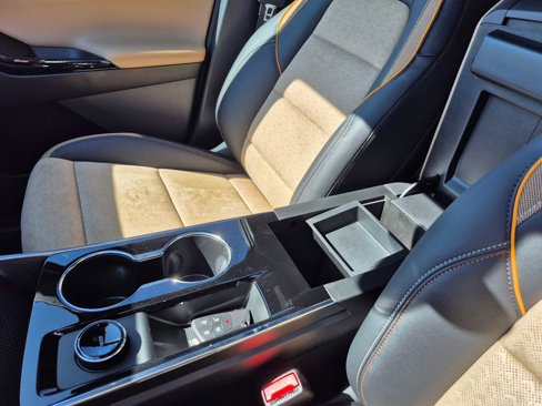 New 2026 Chevrolet Equinox ACTIV w/ Convenience Package III image 21