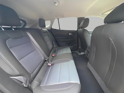 New 2025 Chevrolet Trax LT w/ Driver Confidence Package image 10