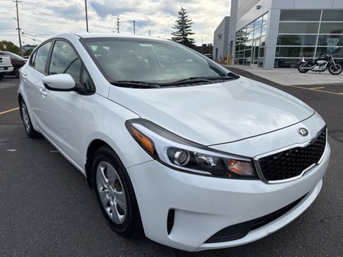 Used 2018 Kia Forte LX w/ LX Popular Package image 1