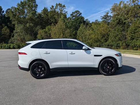 Used 2020 Jaguar F-PACE Premium image 4