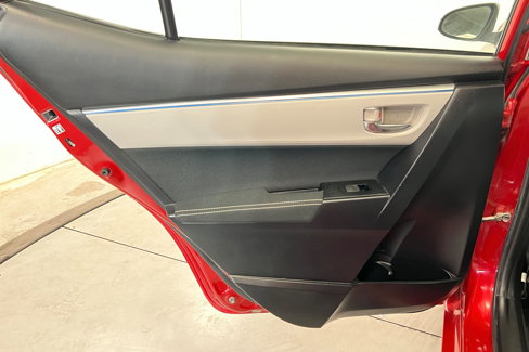 Used 2016 Toyota Corolla LE image 18