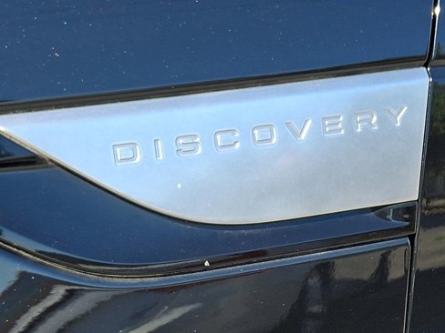 Used 2017 Land Rover Discovery HSE image 36