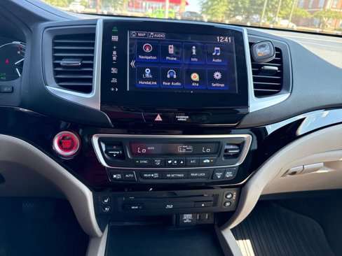 Used 2016 Honda Pilot Elite image 19